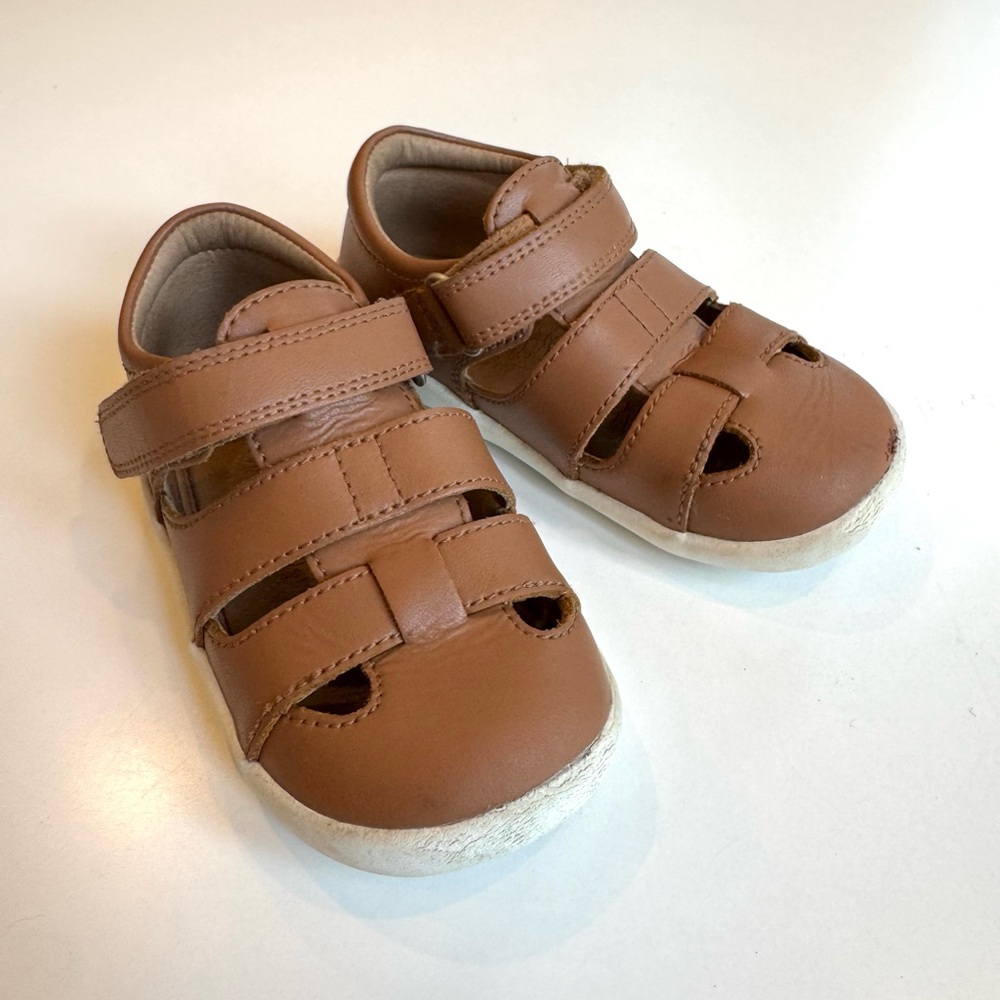 Toddler Oldsoles Brown fisherman style sandals size 23 / US 7
